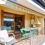 Apple Flat - Regarda Travel *