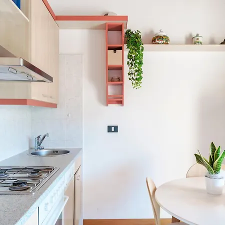 Apple Flat - Regarda Travel Apartament *