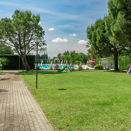 Apple Flat - Regarda Travel * Λατζίζε